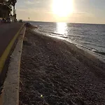House By The Sea/σπίτι στην θάλασσα *
