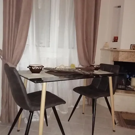 House By The Sea/σπίτι στην θάλασσα Flámbouras