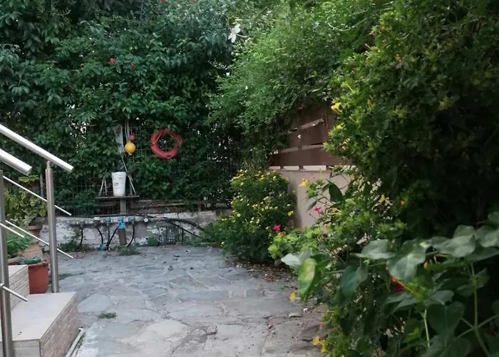 House By The Sea/σπίτι στην θάλασσα Flambouras