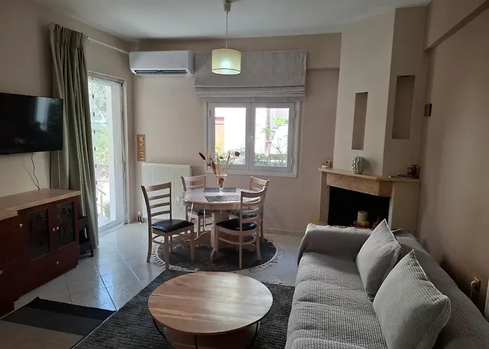 House By The Sea/σπίτι στην θάλασσα * Flambouras