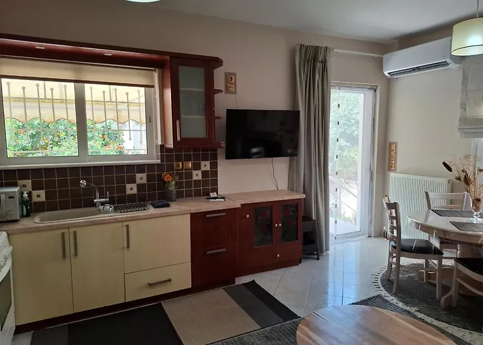 House By The Sea/σπίτι στην θάλασσα Flambouras